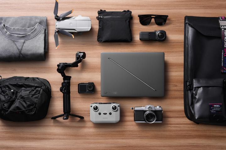 Produktbild ASUS ROG Zephyrus G16 RTX 4060 (16", 1000 GB, 16 GB, DE, AMD Ryzen AI 9 HX 370)