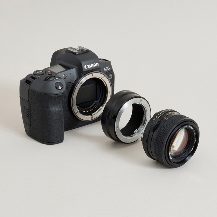 Actual product image Urth Lens Mount Adapter: Compatible with Minolta Rokkor (SR / MD / MC) Lens to Canon RF Camera Body