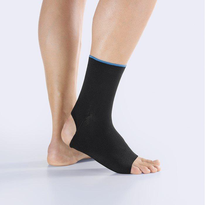 Image du produit Bilasto Uno Bandage pour cheville L talon ouvert noir/bleu (L)