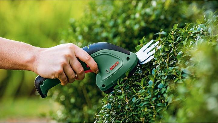 Actual product image Bosch Home & Garden EasyShear (Rechargeable battery operated)