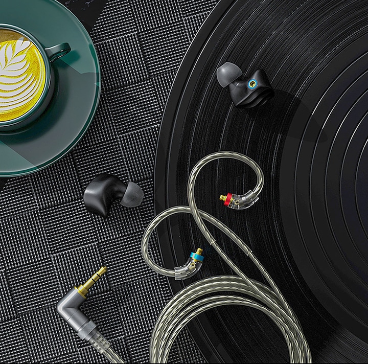 Actual product image FiiO FH3 (No noise cancelling, Cable)