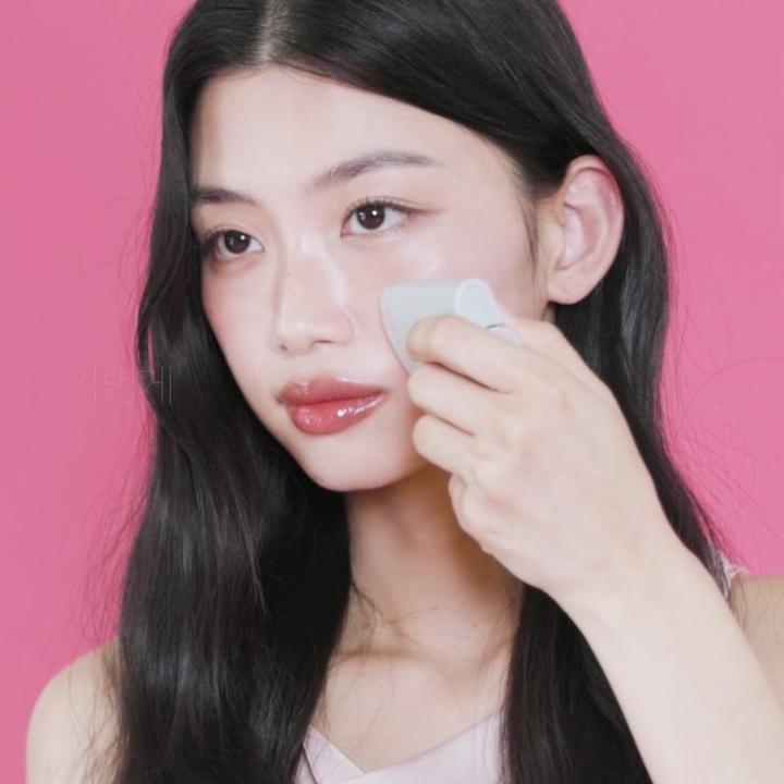 Actual product image Mizon Inout Smooth Mineral Sun Stick SPF50 PA++++ 26g Korean Skincare (Sun stick, SPF 50+, 26 g)