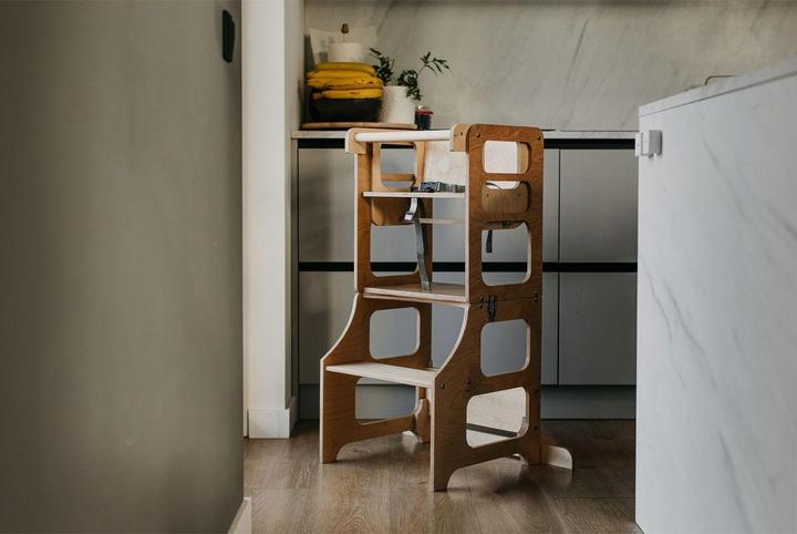 Image du produit Duck Woodworks klappbarer Lernturm und Hochstuhl