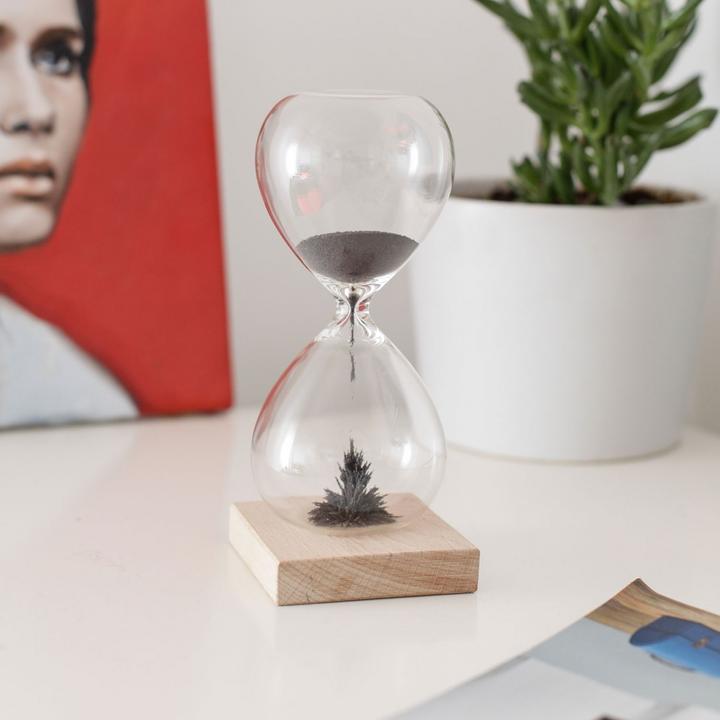 Immagine prodotto Kikkerland Besondere Sanduhr (ø 7 x 16 cm)