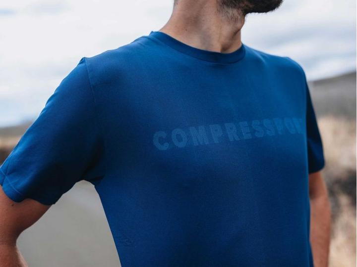 Produktbild Compressport Logo SS Tshirt M Estate blue pacific (S)
