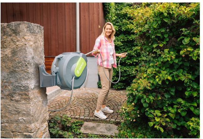 Immagine prodotto Geka Portagomma da parete K25 L.26cm P.62cm Plastica, PVC, MS (25 m)