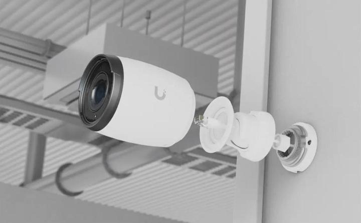 Actual product image Ubiquiti AI Professional (3840 x 2160 pixels)