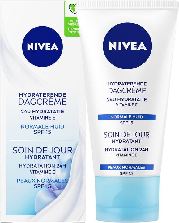 Actual product image NIVEA Essentials Moisturizing Normal To Combination Skin Spf 15 - 50ml (Suntan cream, SPF 15, 50 ml)