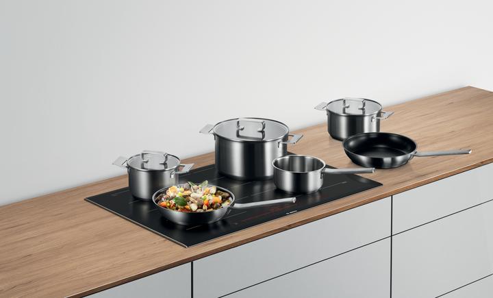 Produktbild Bosch Hausgeräte HEZ9SE060 (Edelstahl)