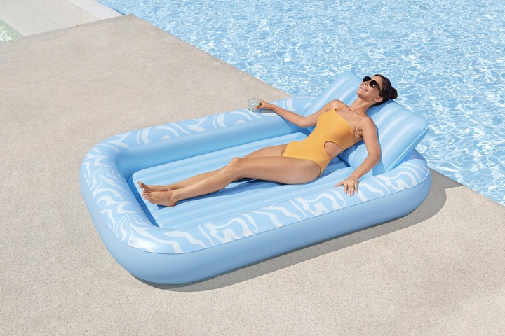 Actual product image Bestway Floating mattress