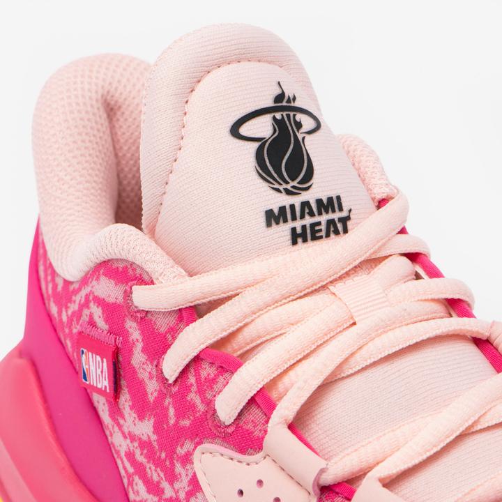 Immagine prodotto Tarmak Kinder Basketballschuhe NBA Heat - Fast 900 Low-1 rosa (35)