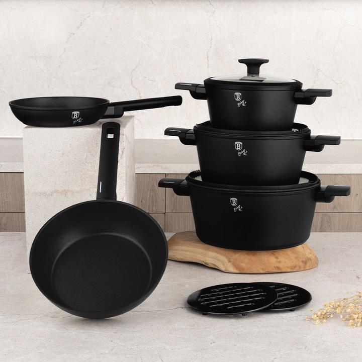 Produktbild BerlingerHaus Design Kochset inkl. Untersetzer, 10-teilig, mattschwarz (20 cm, Bratpfanne, Kochtopf, Aluminium)