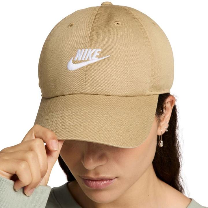 Actual product image Nike beige club cap
