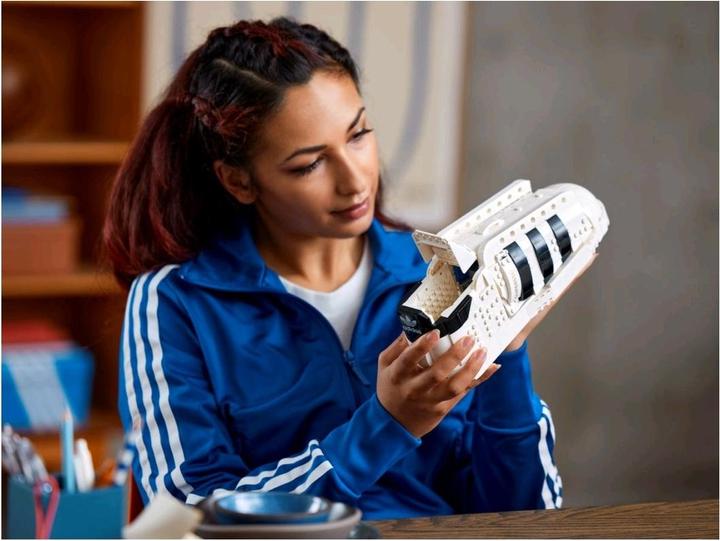 Produktbild LEGO Adidas Originals Superstar (10282, LEGO Icons)