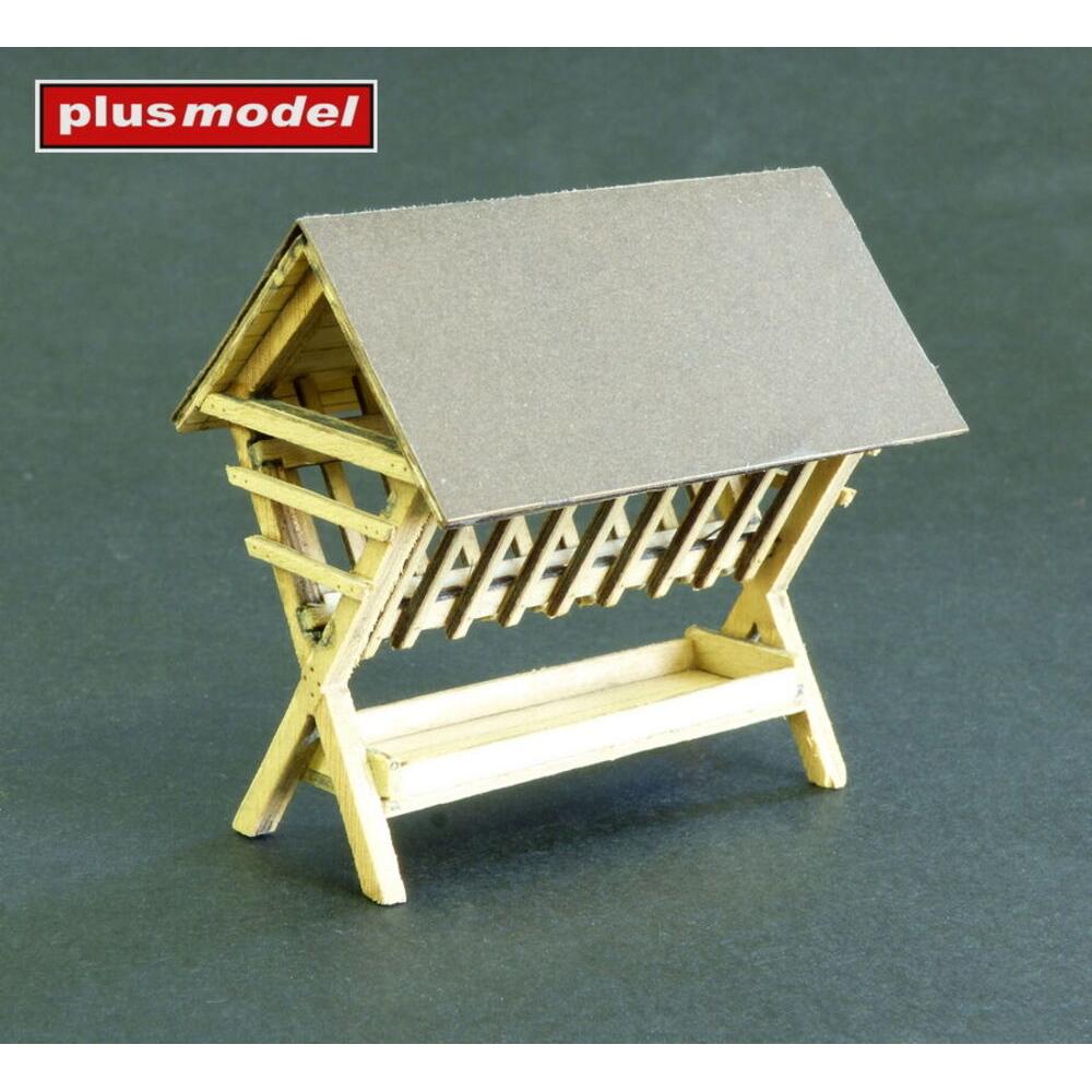 Plus Model Feeder