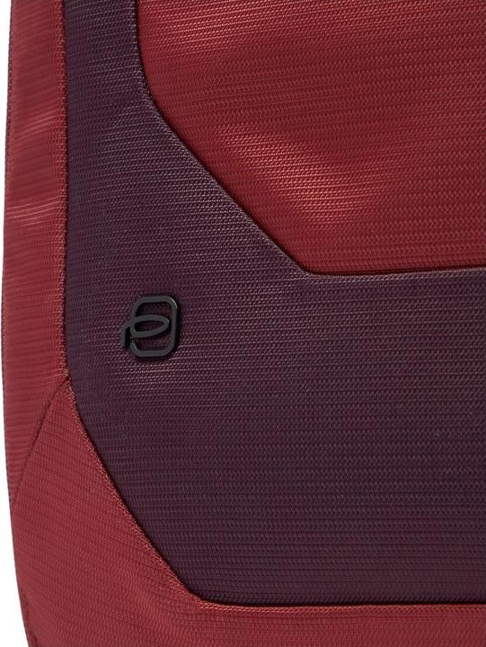Actual product image Piquadro Reise-Laptop-Rucksack 15,6" aus recyceltem Stoff (36 l)