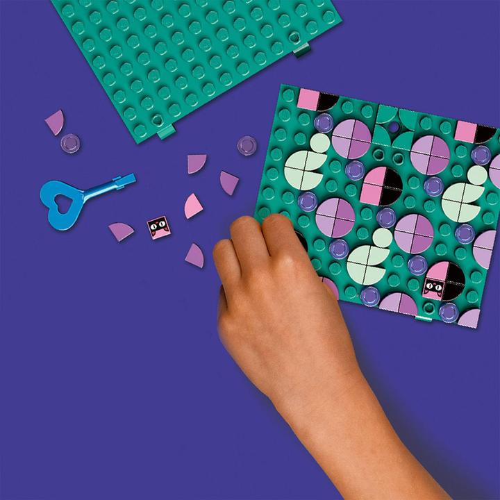 Produktbild LEGO Geheimbox mit Schlüsselhalter (41925, LEGO Dots)