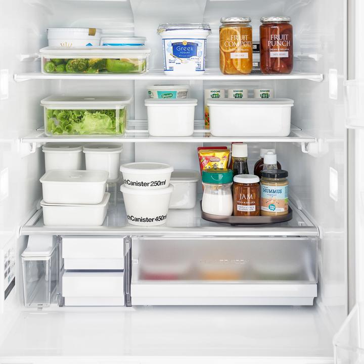 Produktbild Yamazaki Flache drehbare Kühlschrank-Ablage TOWER