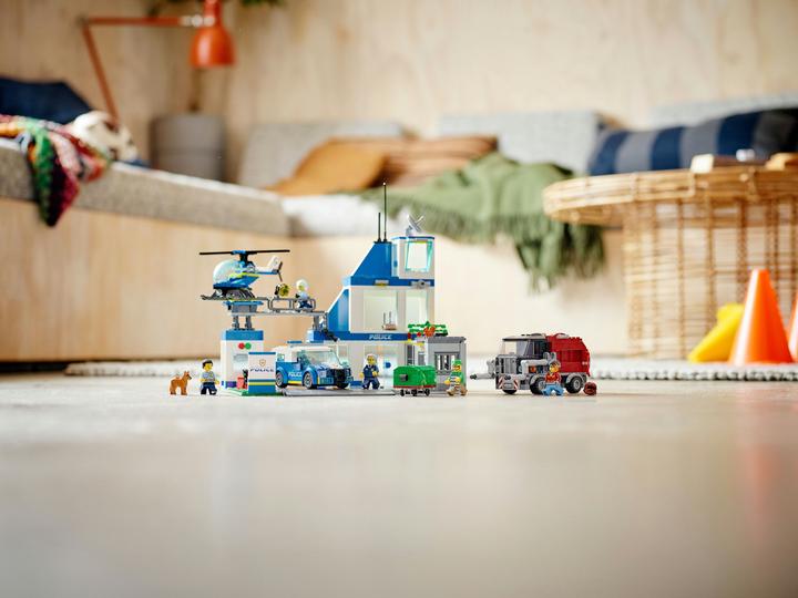 Immagine prodotto LEGO Stazione di polizia (60316, LEGO City)