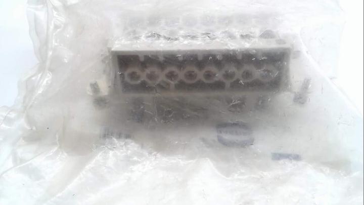 Actual product image Harting 09 33 016 2701