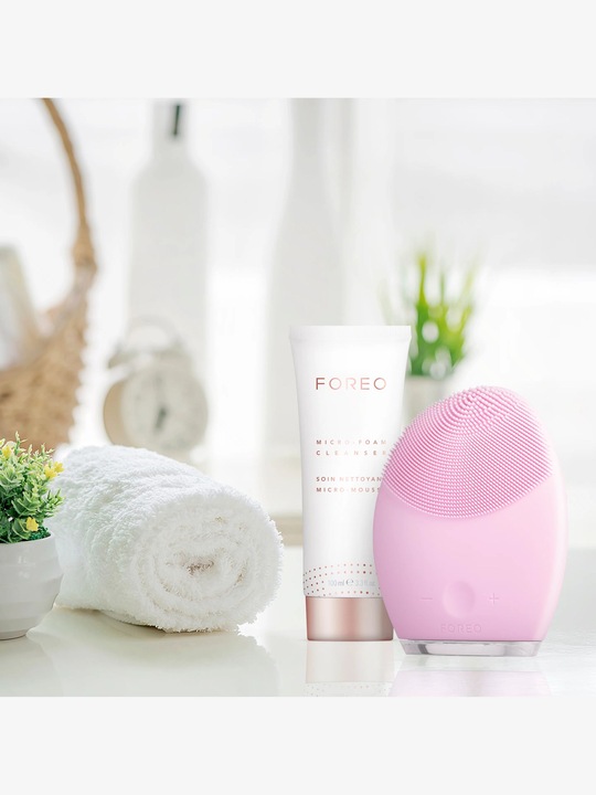 Actual product image Foreo Micro-Foam Cleanser (Foam, 100 ml)