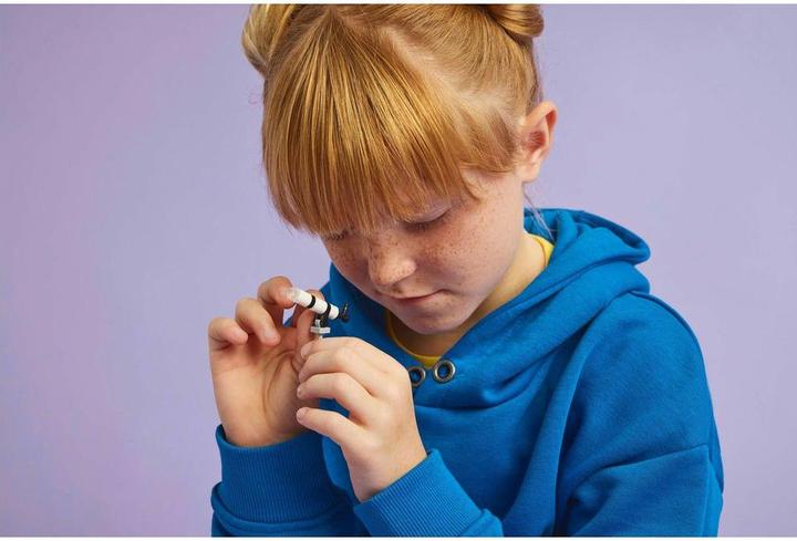 Actual product image LEGO Sternbeobachtung mit Eufemia (77053, LEGO Animal Crossing)