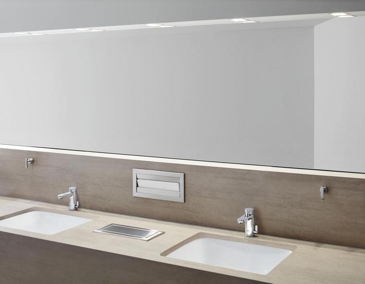 Productafbeelding Grohe Zelfsluitende waterkraan EUROSMART CT met mengsel gladde body chroom