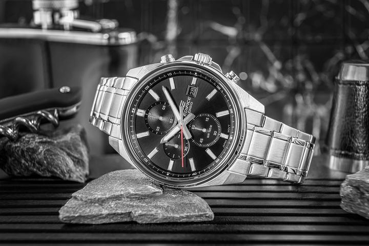 Produktbild Casio Edifice (Chronograph, 44 mm)