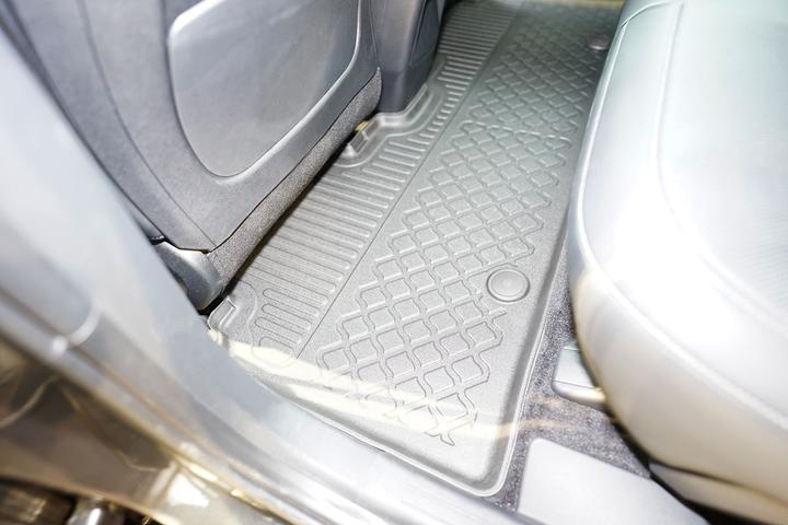 Produktbild Aristar Allwetter Fussmatten für Kia EV6 ab 2021 (1 Set à 4 Fussmatten)