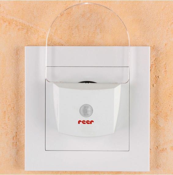 Actual product image Reer LED night light with twilight sensor