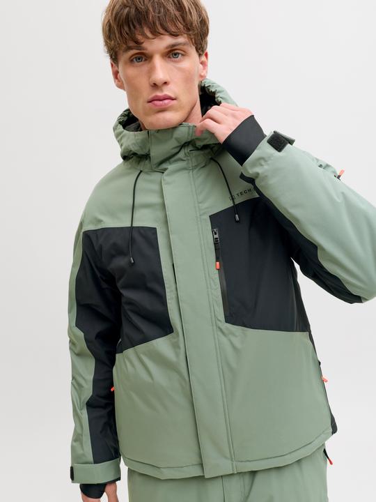 Actual product image Jack & Jones Shell-Jacke SKI AW25 Shell-Jacke (L)