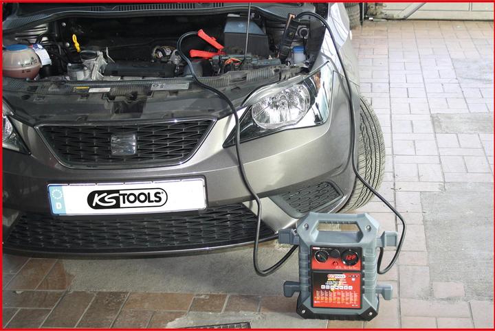 Produktbild KS Tools Energiestation Booster (4400 A, 22000 mAh)