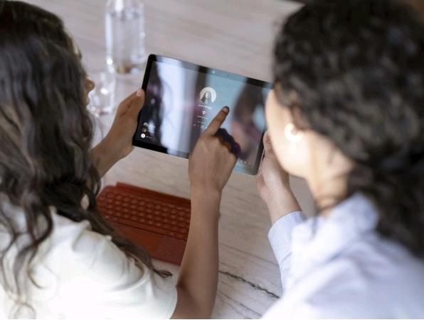 Produktbild Microsoft Surface Go 3 LTE for business (10.50", Intel Core I3-10100Y, 8 GB, 256 GB, Ohne Tastaturlayout)