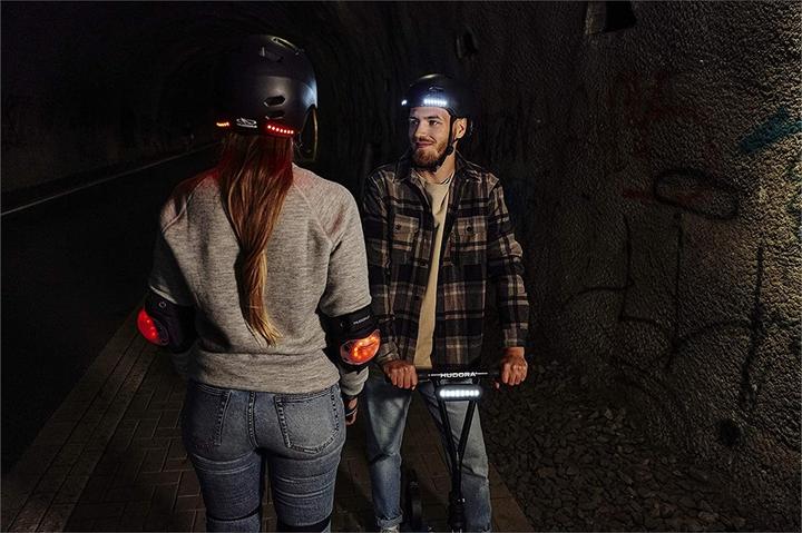 Actual product image Hudora Protectors LED (S, Knee pad, 4 pieces)