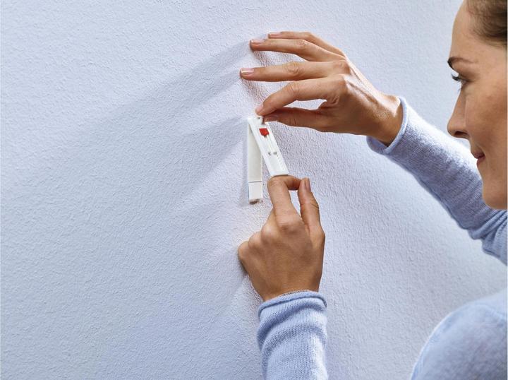Image du produit tesa Papier peint adhésif et plâtre à hauteur réglable