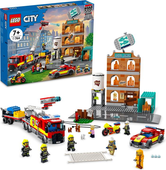 Actual product image LEGO Firefighting operation with firefighting team (60321, LEGO City)