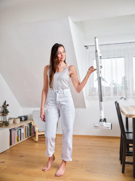 Actual product image ETA Vacuum cleaner 542890000 Handy Home Stick vacuum cleaner, Cordless, White |