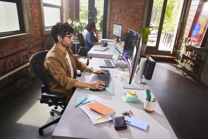 Actual product image HP Series 7 Pro 738pu (3840 x 1600 pixels, 37.50")