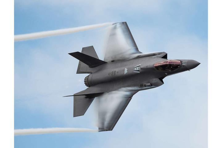 Actual product image Revell F-35A