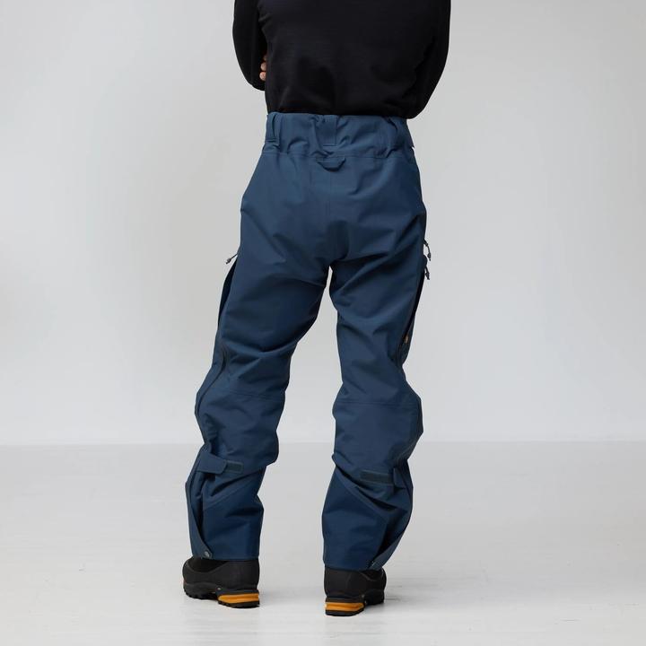Actual product image Fjällräven Bergtagen GTX Pro Trousers (M)