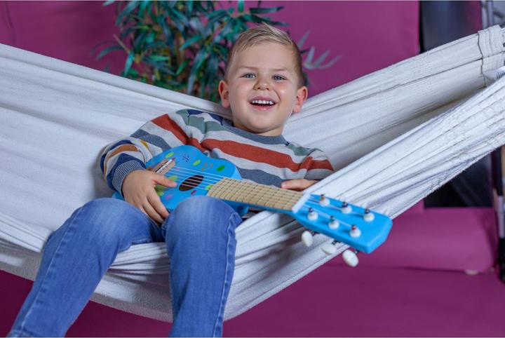 Actual product image Eichhorn Music wooden guitar (German, French, English, Italian)