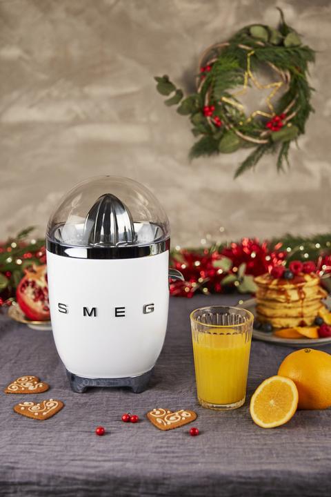 Actual product image Smeg CJF01WHEU