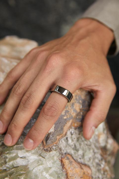 Actual product image Oura Ring Gen3 Heritage (9, Silver)