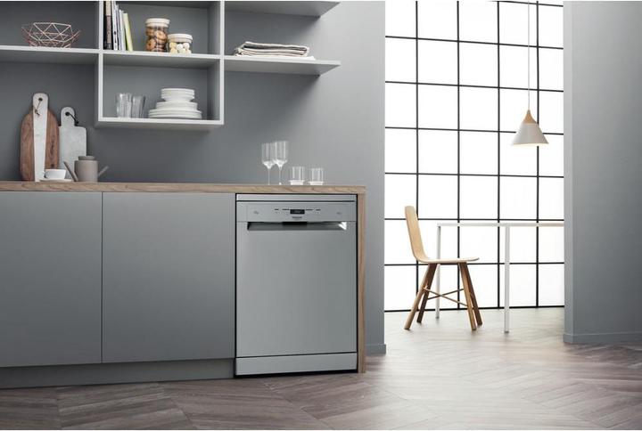 Actual product image Hotpoint HFC 3C26 CW X Dishwasher Free installation 14 place settings E