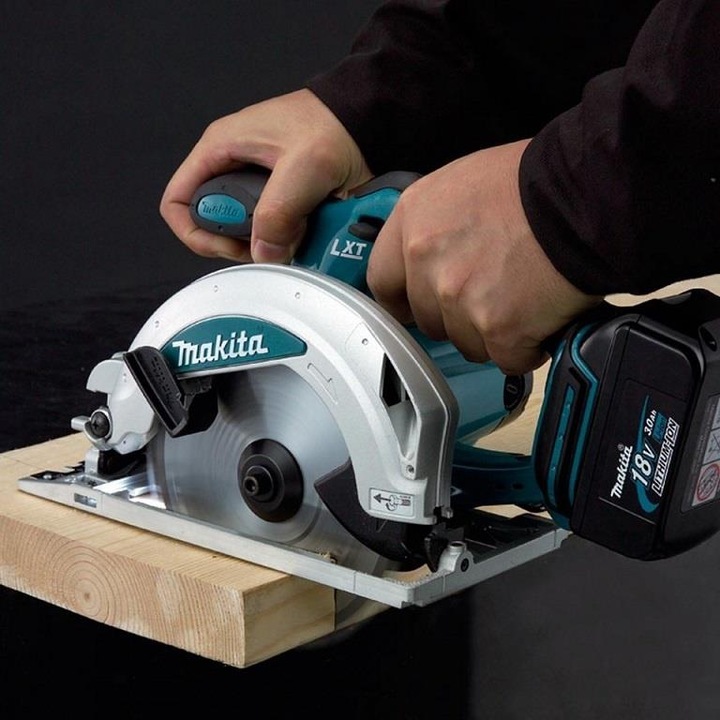 Actual product image Makita Battery-powered circular saw
