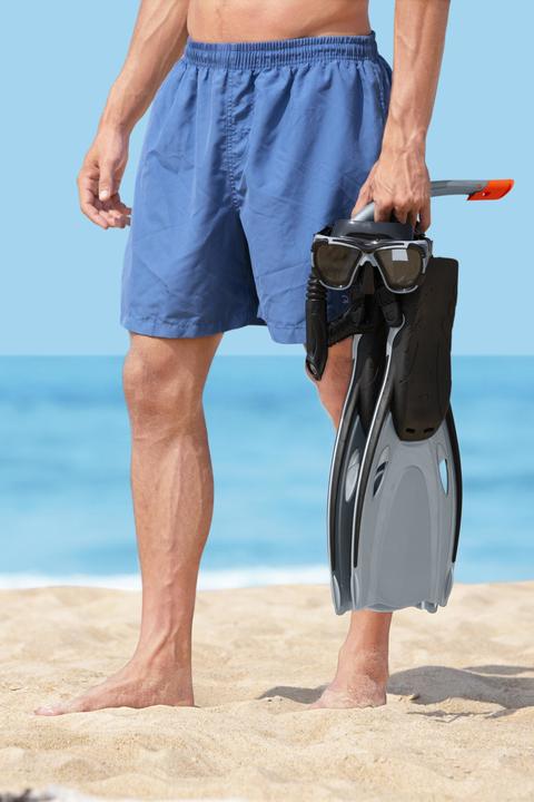 Actual product image Bestway Hydro-Pro BlackSea Snorkel & Fin Set, Adult, Half face mask, Tempered glass, Assorted colour