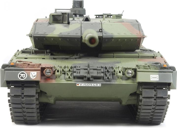 Actual product image Tamiya Leopard 2 A6 Full Options (Kit)