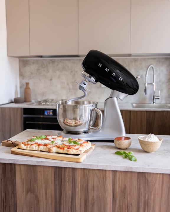 Actual product image Smeg 50's Retro Style Full Colour (800 W, 4.80 l)