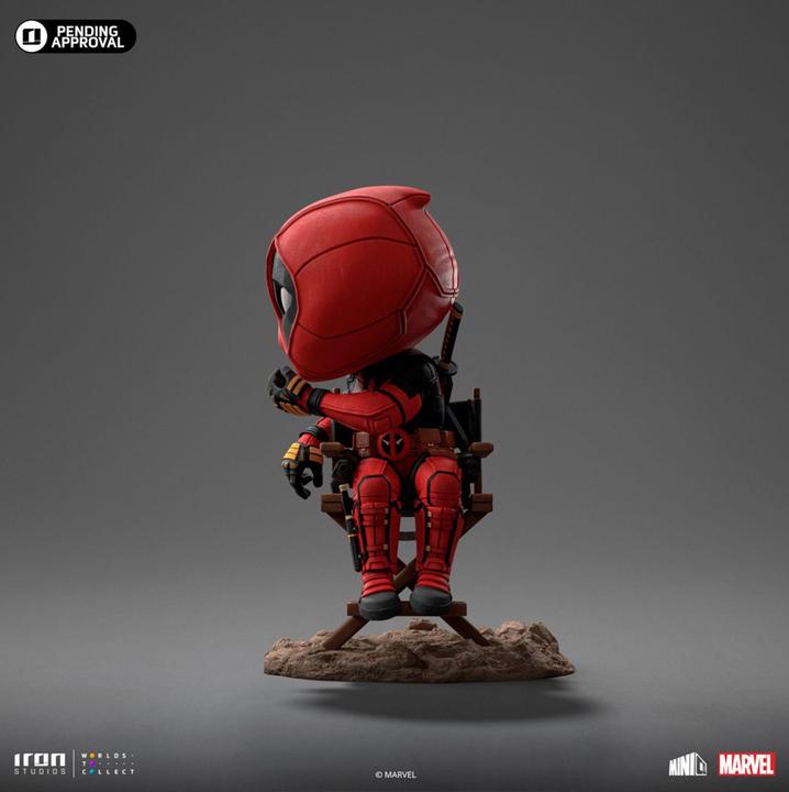Actual product image Iron Studios Marvel Deadpool & Wolverine Mini Co. PVC Deadpool 13 cm