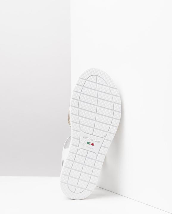 Actual product image Nero Giardini Pamplona (39)